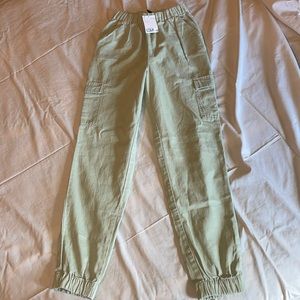 jogger cargo pants, light green